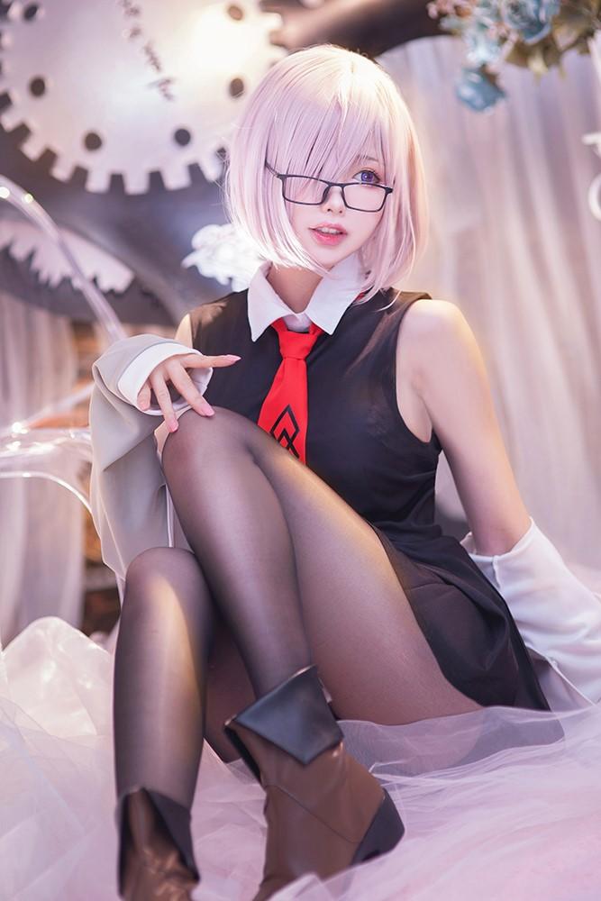 游戲《Fate/Grand Order》瑪修·基列萊特COS圖（CN：Mon夢(mèng)）插圖5